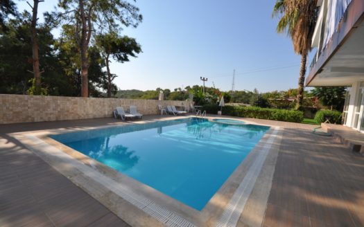 Pine Park Residence – Meerblick-Wohnungen im Grünen