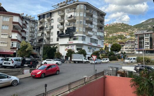 Spacious 2+1 Apartment in Prime Central Location – Ideal for Residential or Office Use